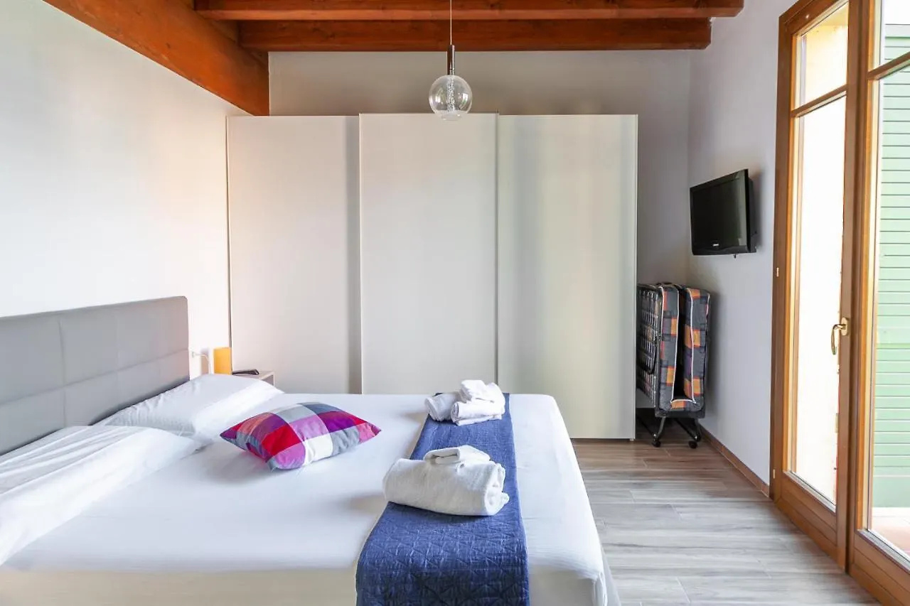 Lugana Resort & Sporting Club - Sermana Village Peschiera del Garda Italien